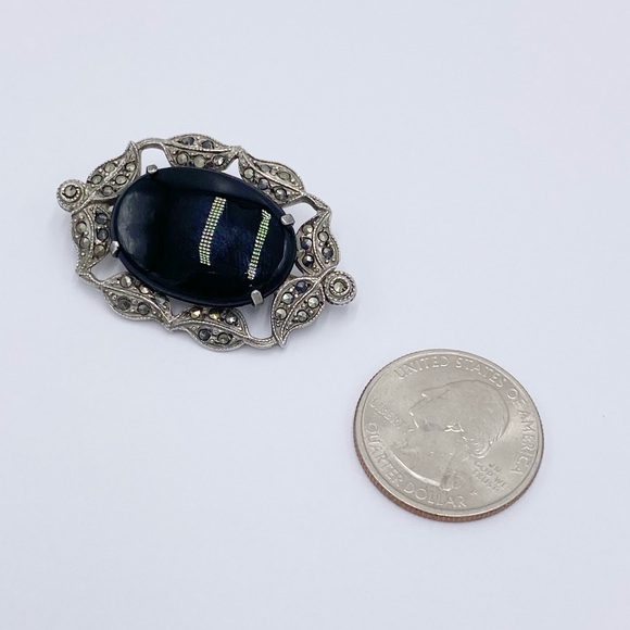 Vintage Art Deco Sterling Silver Marcasite & Black Onyx Brooch Pin - Picture 4 of 8